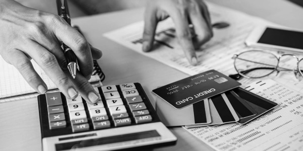 Derecho Concursal / Segunda Oportunidad / Abogados Deudas Isona i Conca Dellà · Reunificar / Reunificación de Deudas Tarjetas de Crédito / VISA