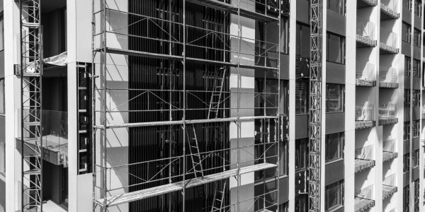 Derecho Inmobiliario / Abogados Inmobiliarios Ger · Reclamaciones Comunidades Vecinos / Propietarios por Defectos / Vicios Construcción