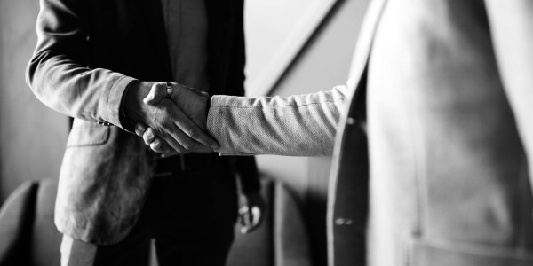 Derecho Mercantil / Abogados Mercantilistas Urús · Resolución de Conflictos y Litigios Mercantiles