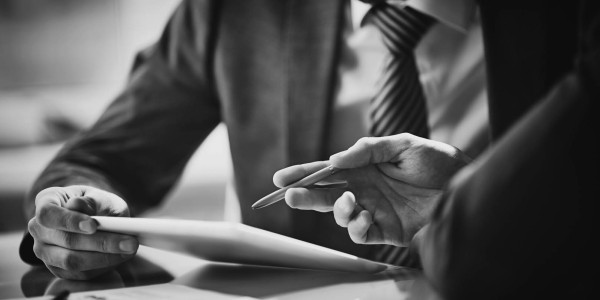Derecho Mercantil / Abogados Mercantilistas Urús · Reclamación / Negociación de Deudas Comerciales Clientes