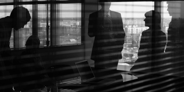 Derecho Penal / Abogados Penalistas en Pirineus · Delitos Societarios